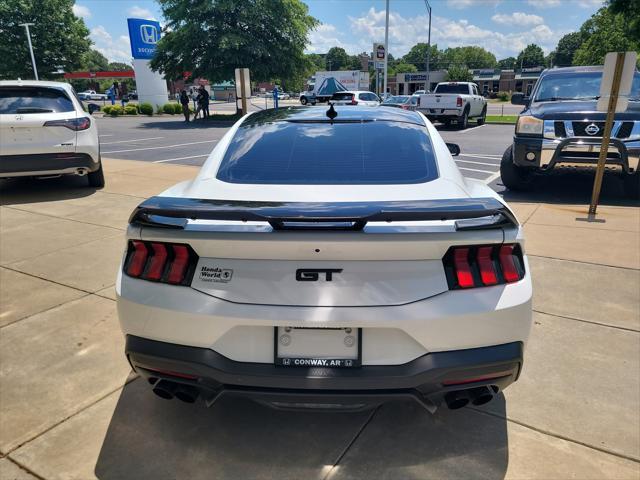 Ford Mustang 2024