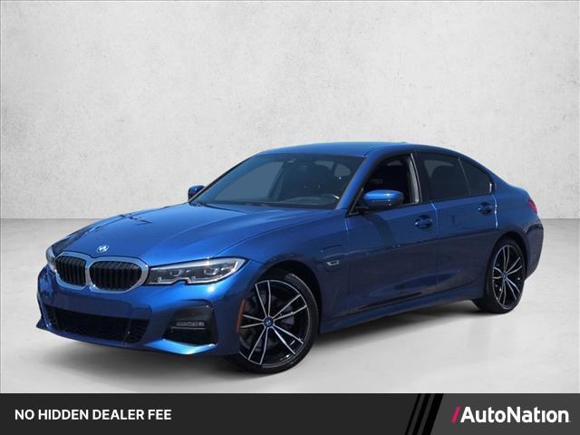 BMW 330 2022