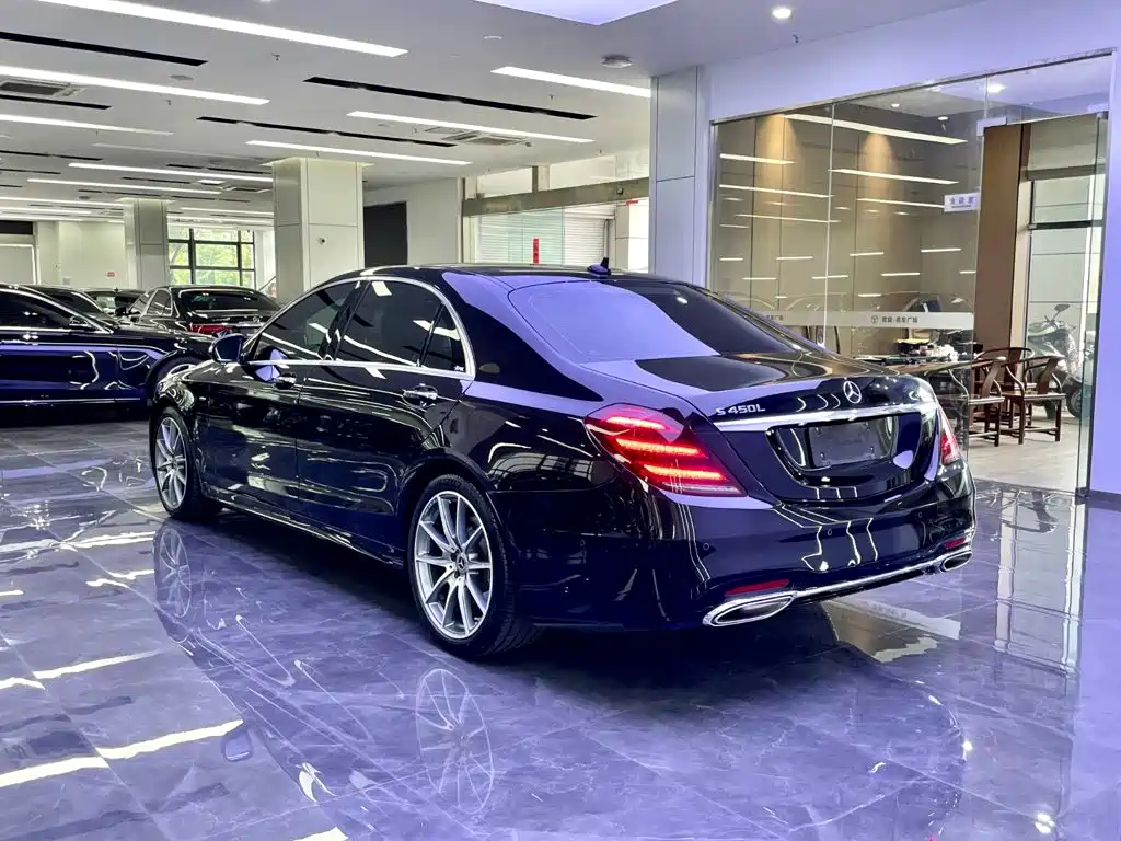 Mercedes-Benz S-Класс 2021