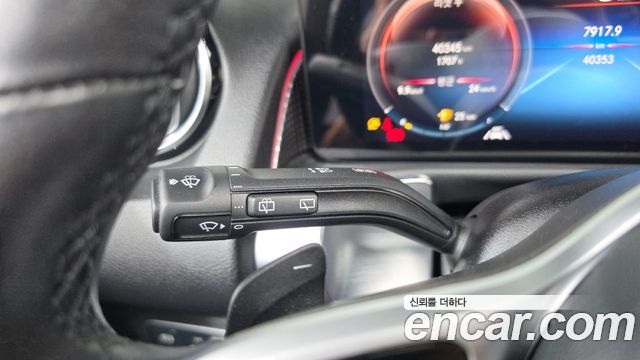 Mercedes-Benz GLB 2021
