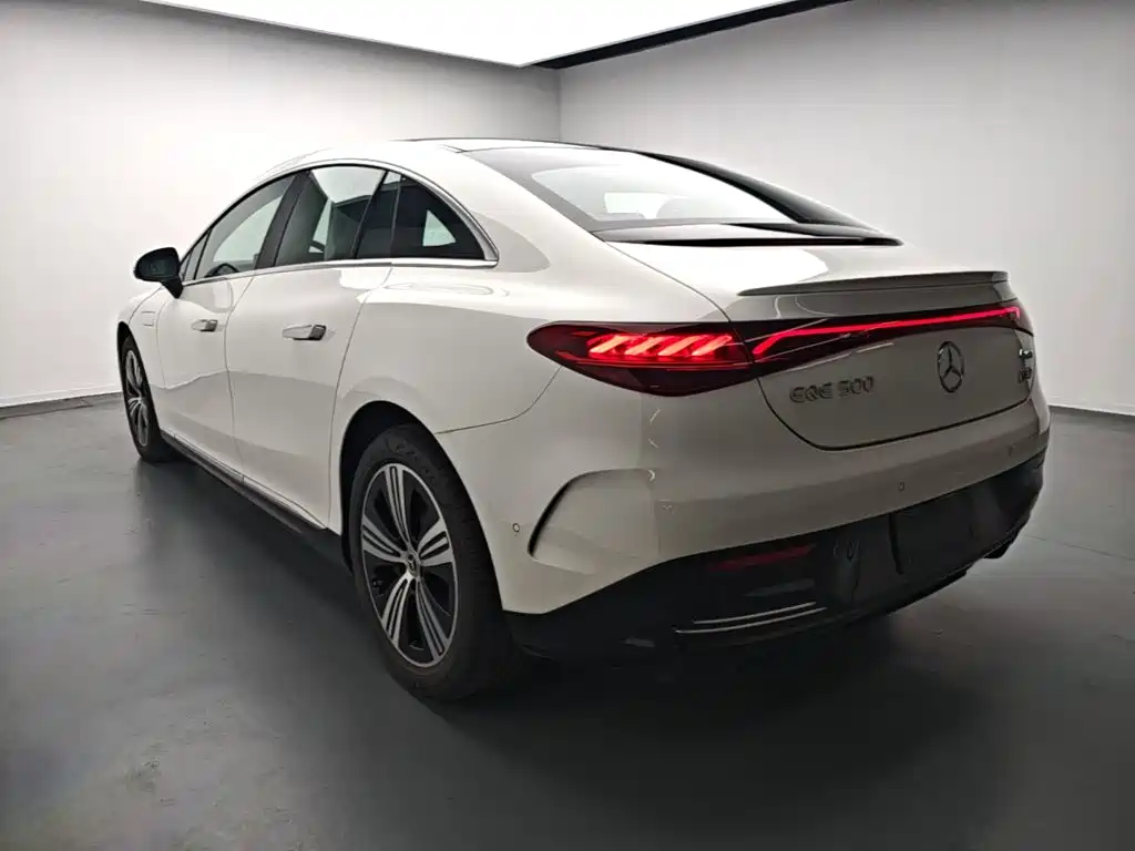Mercedes-Benz EQE 2025
