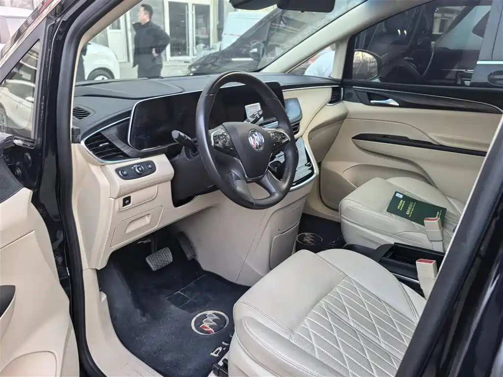 Buick GL8 2024