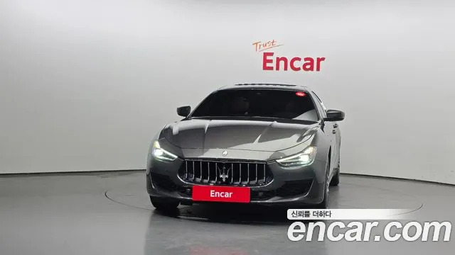 Maserati Ghibli 2021