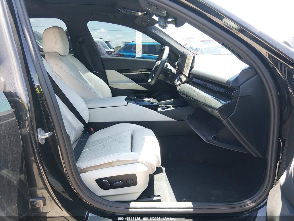 BMW 530 2024