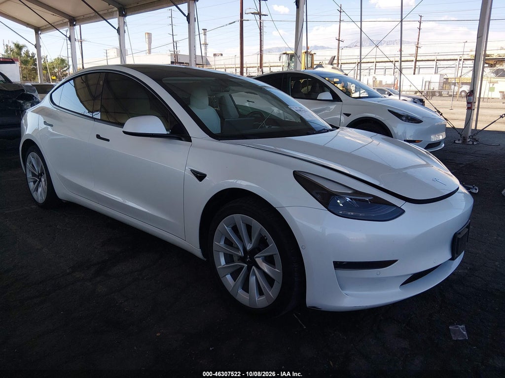 Tesla Model 3 2022