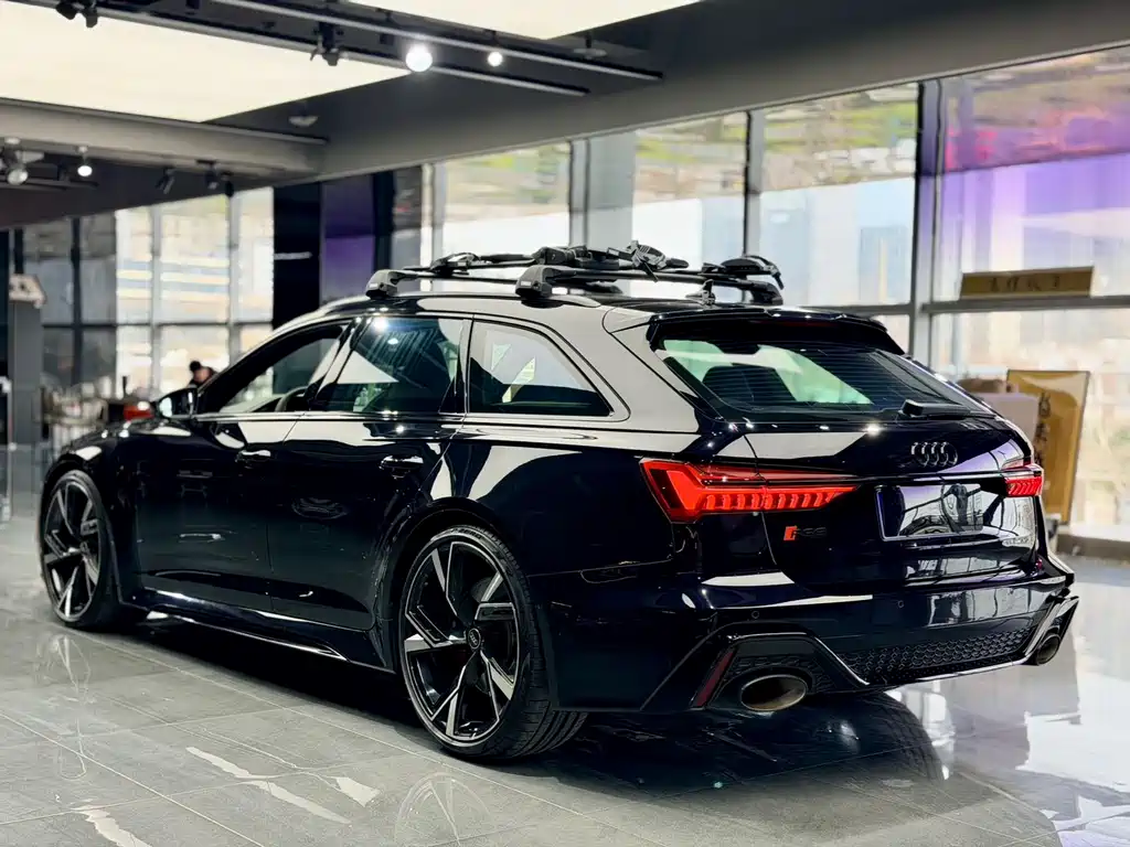 Audi RS 6 2022