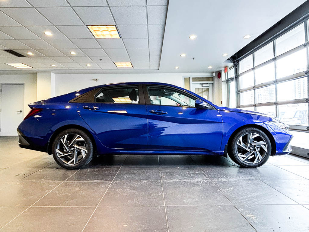Hyundai Elantra 2024