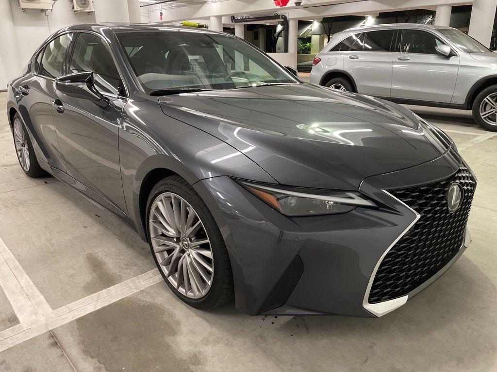 Lexus IS 300 2024