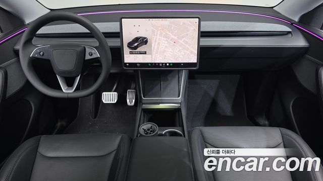 Tesla Model Y 2025