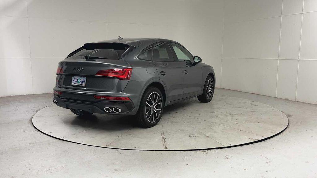 Audi SQ5 2024