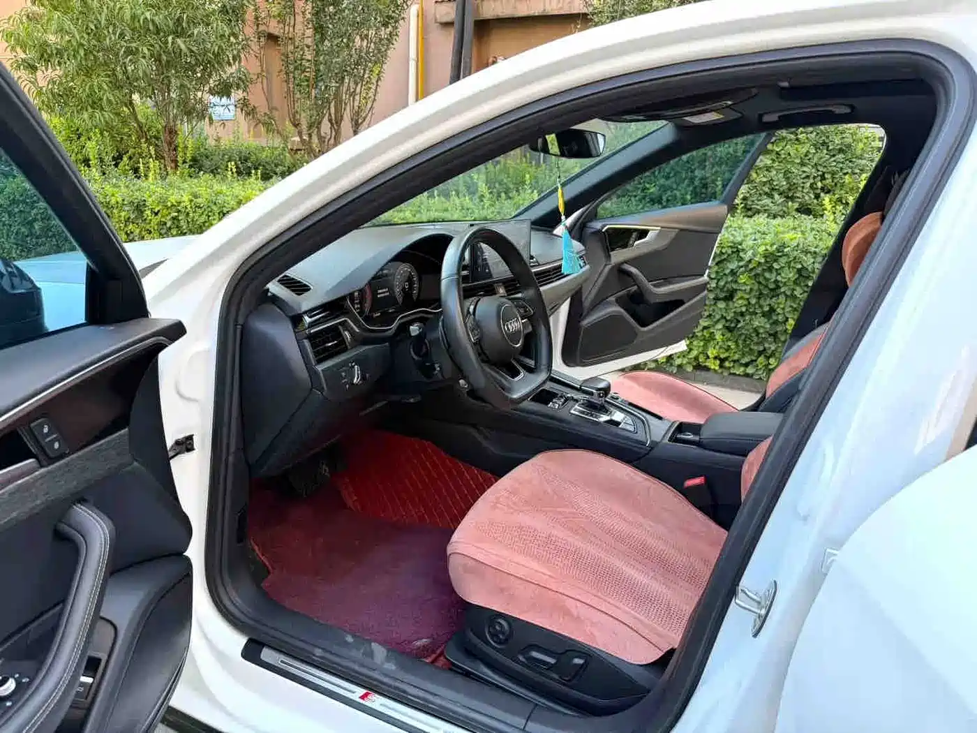 Audi A4 2023