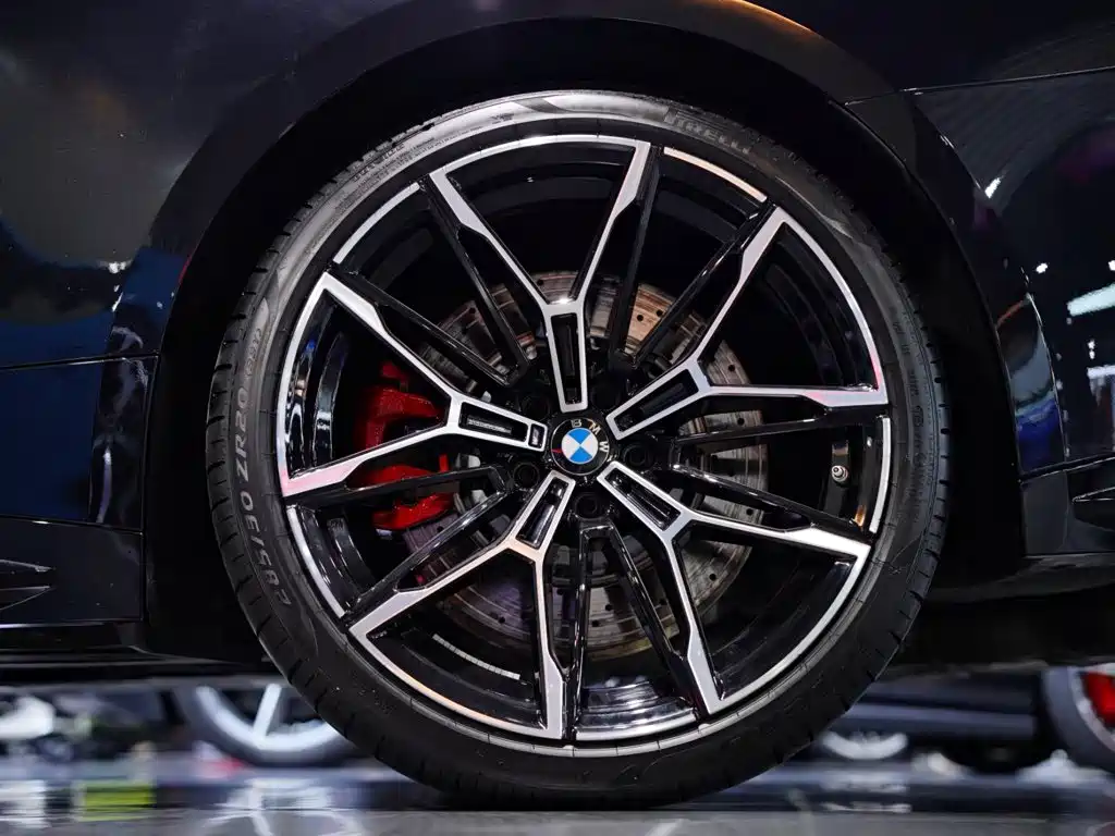 BMW M4 2023