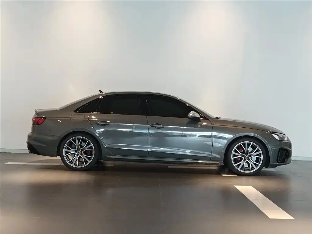 Audi S4 2024