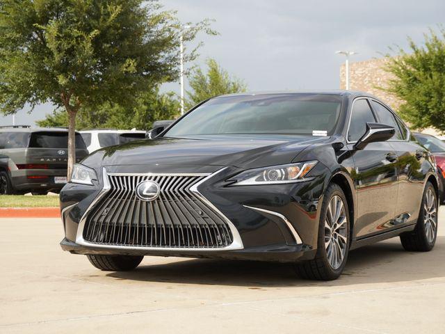 Lexus ES 2021