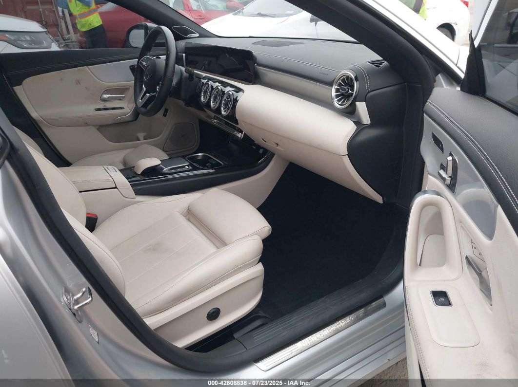 Mercedes-Benz CLA 2023