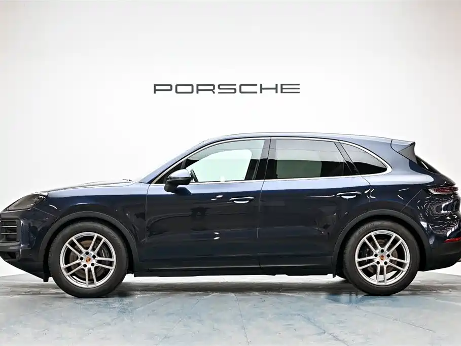 Porsche Cayenne 2025