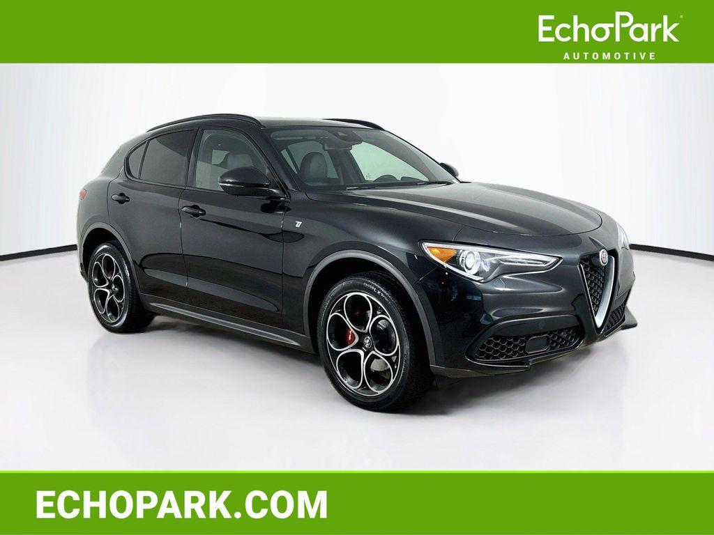 Alfa Romeo Stelvio 2023