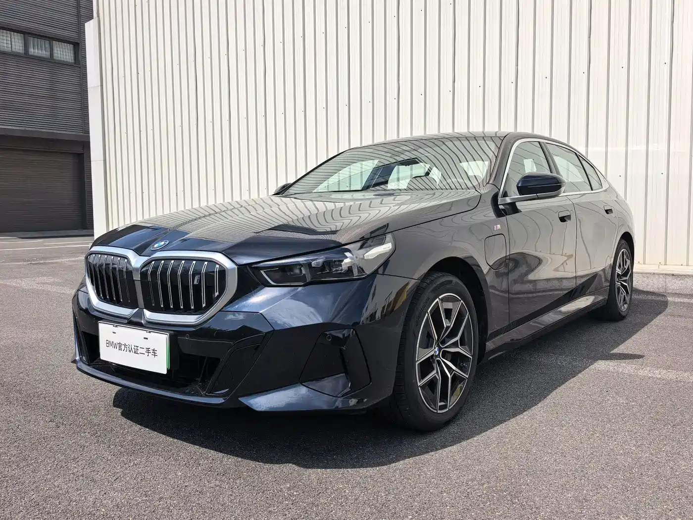 BMW i5 2025