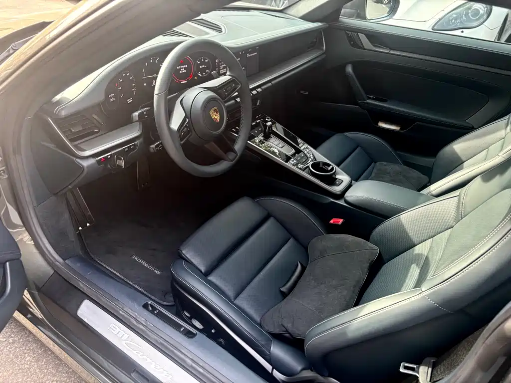 Porsche 911 2021