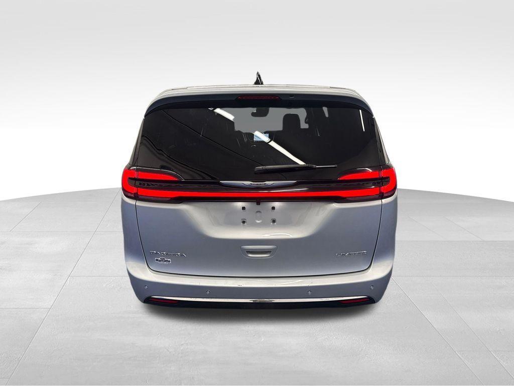 Chrysler Pacifica 2026