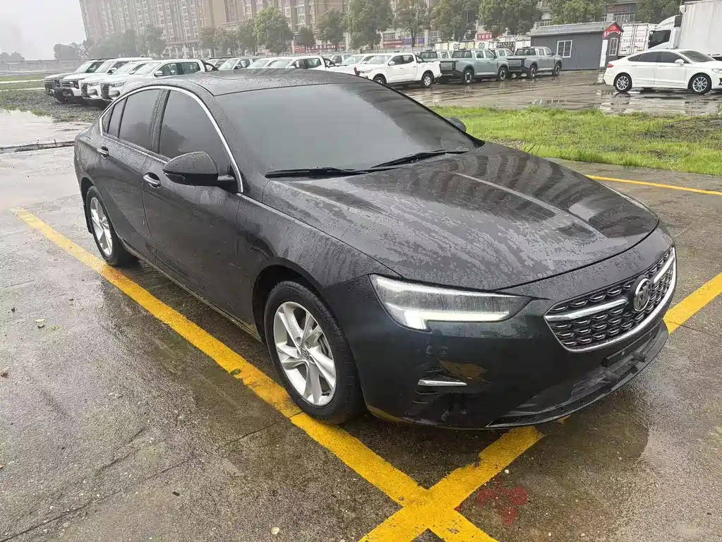 Buick Regal 2021
