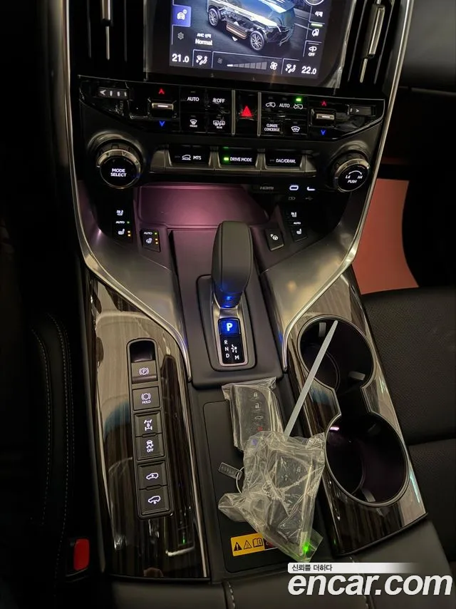 Lexus LX 2025