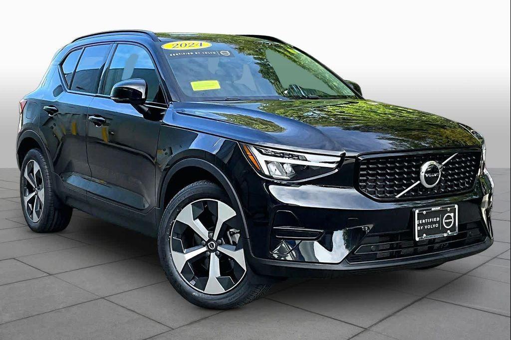 Volvo XC40 2024