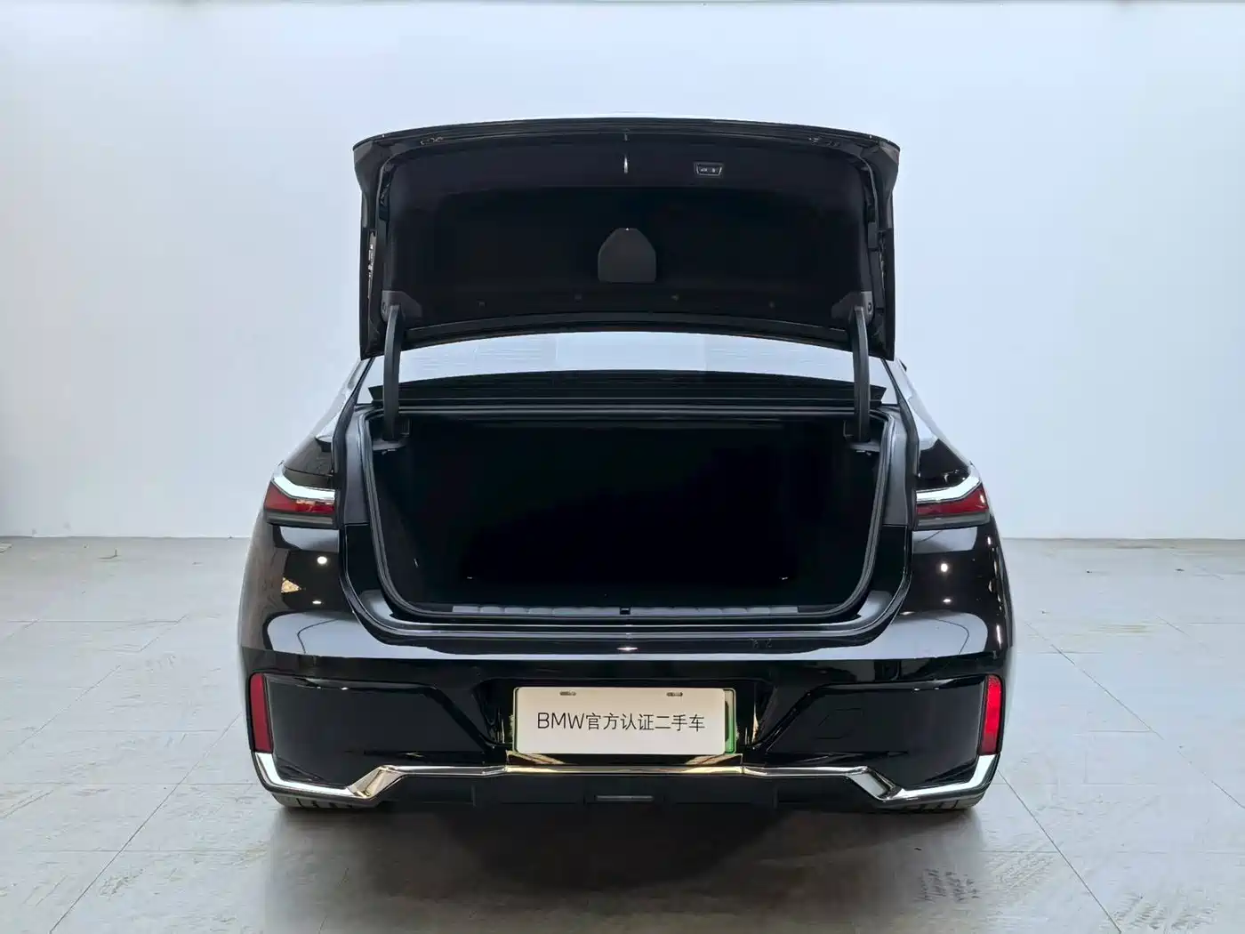 BMW i7 2025