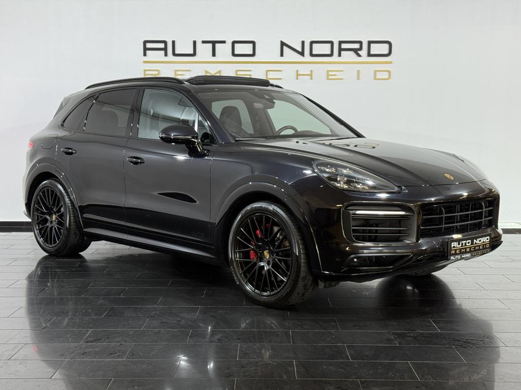 Porsche Cayenne 2021