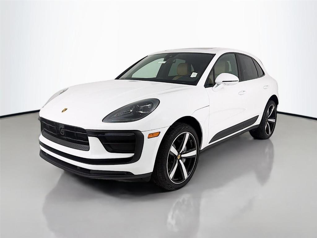 Porsche Macan 2025