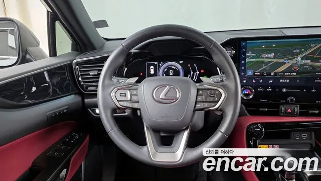 Lexus NX 2024