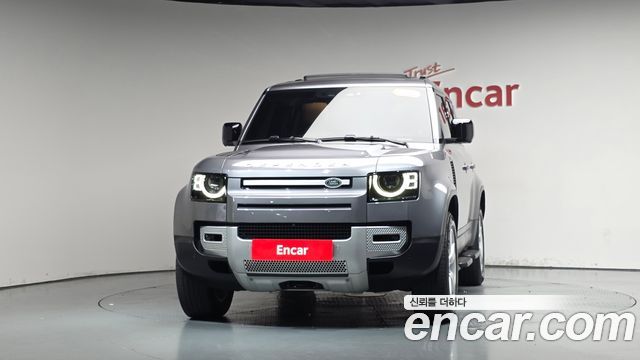 Land Rover Defender 2023