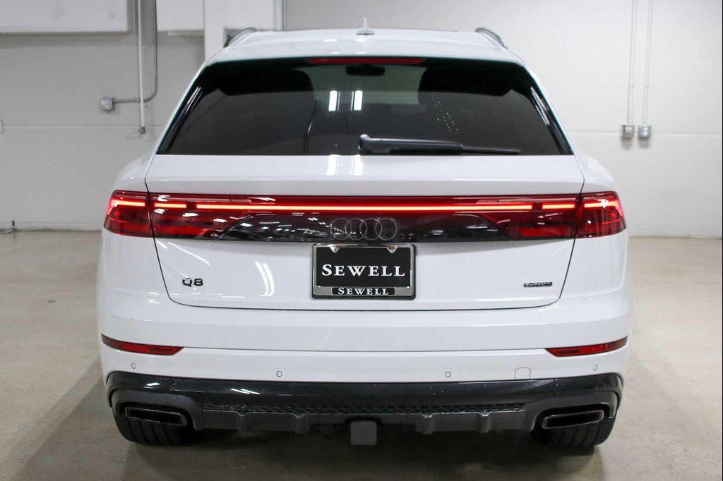 Audi Q8 2025