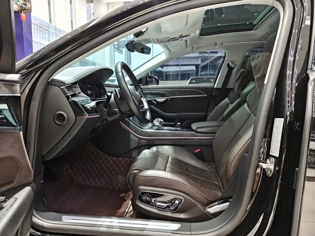 Audi A8 2023