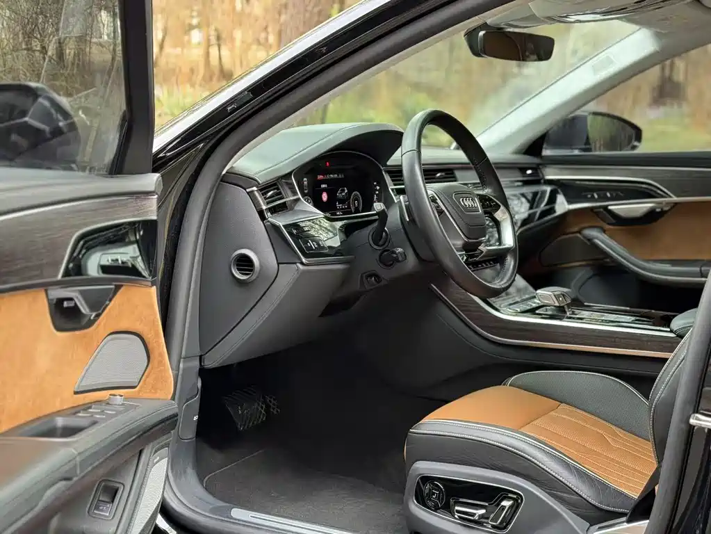 Audi A8 2022
