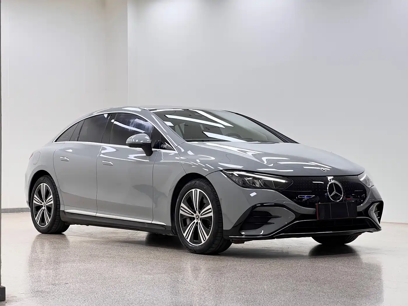 Mercedes-Benz EQE 2023