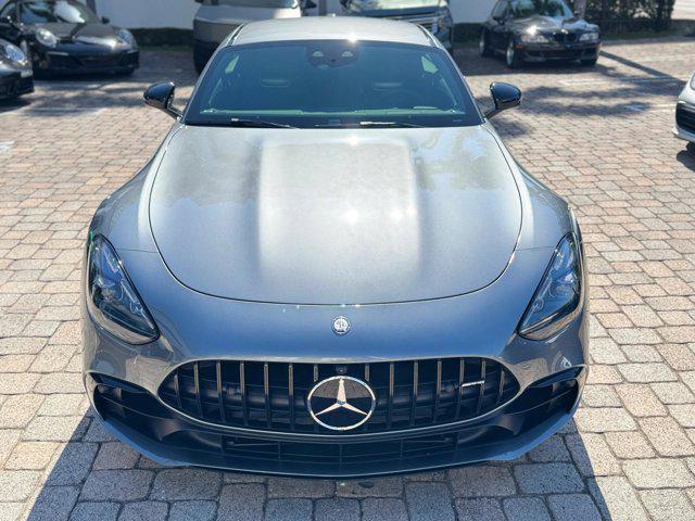 Mercedes-Benz AMG GT 2025