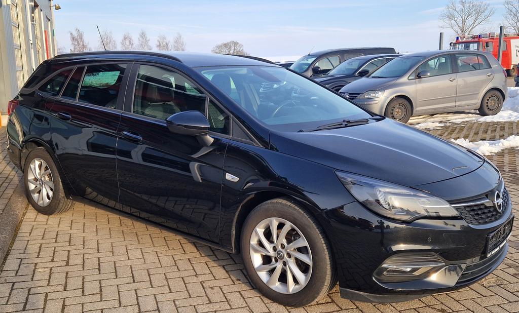 Opel Astra 2021