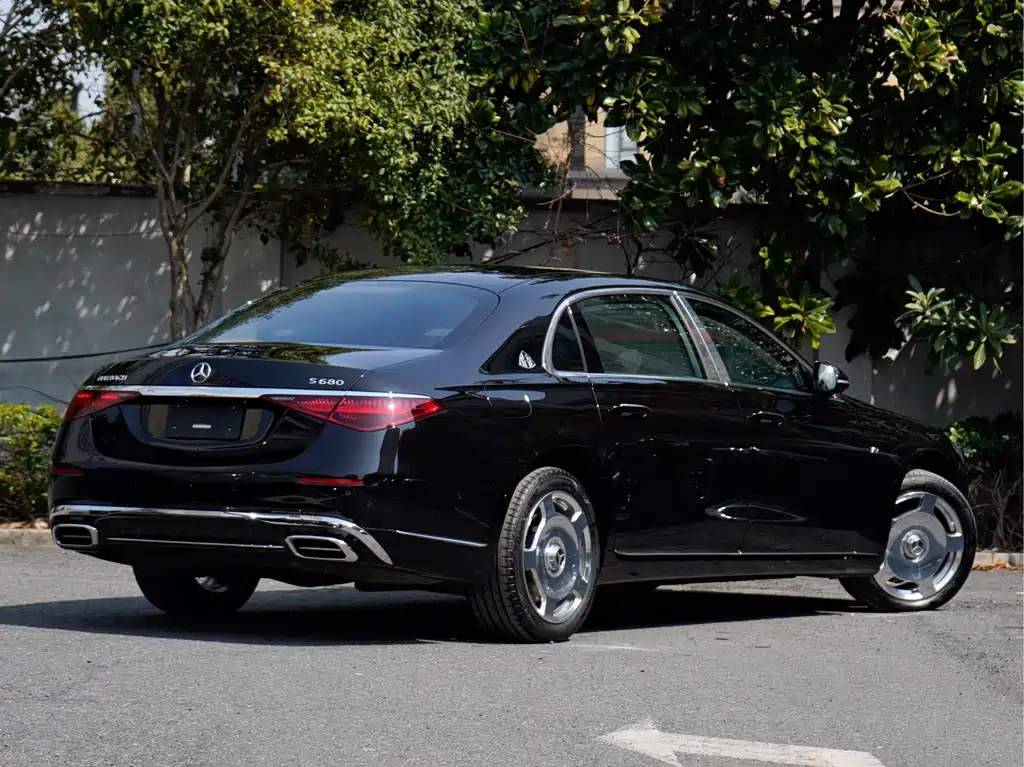Mercedes-Benz Maybach S-Класс 2023