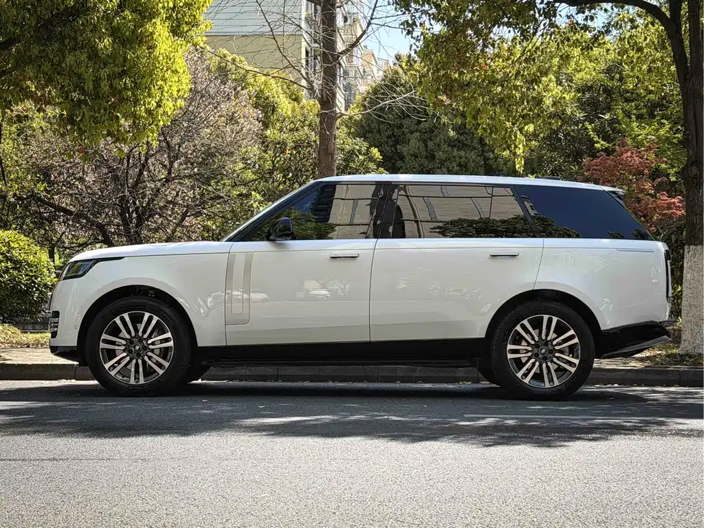 Land Rover Range Rover 2023