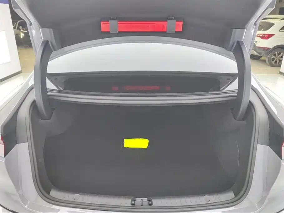 BYD Han 2024