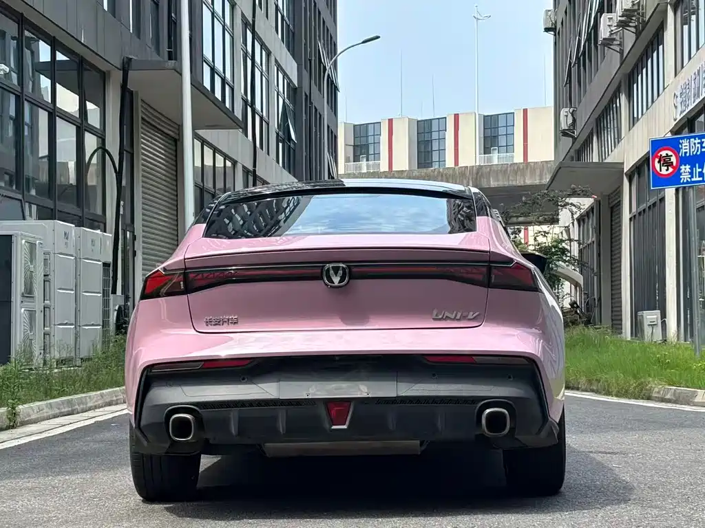 Changan UNI-V 2022