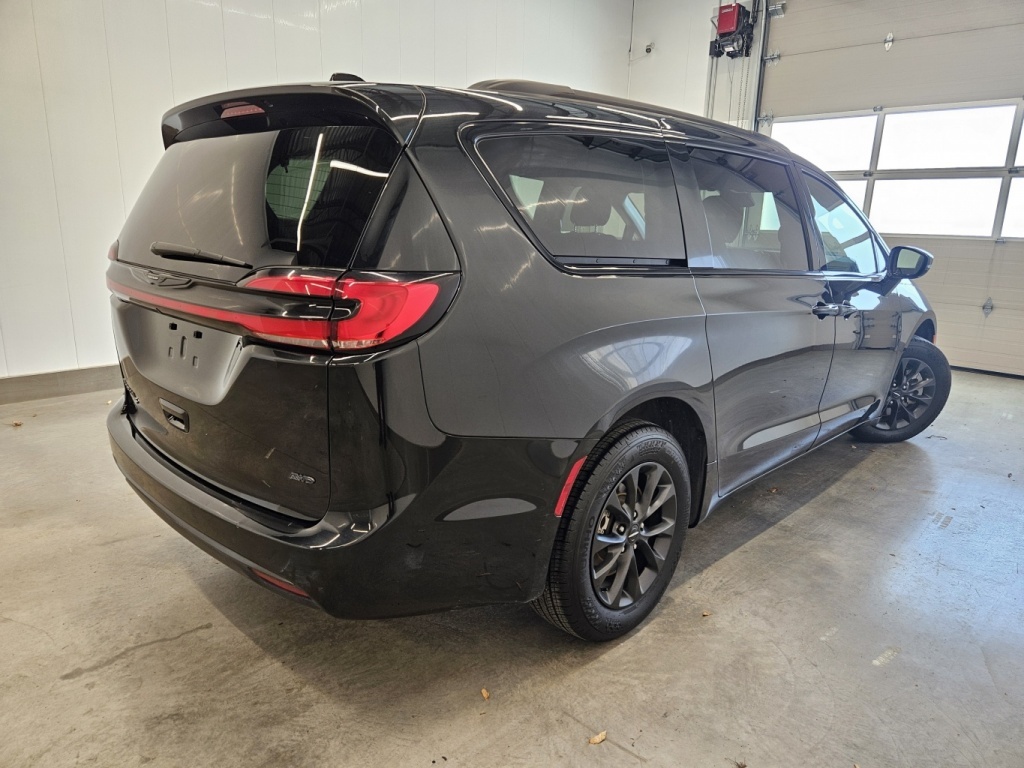 Chrysler Pacifica 2022