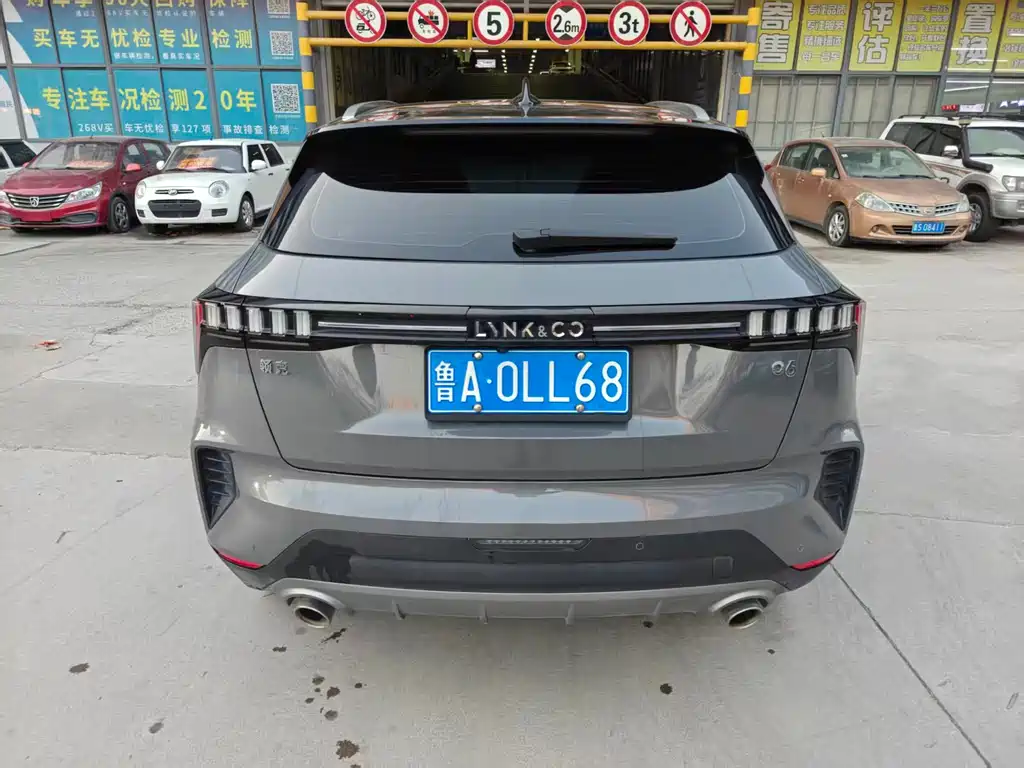 Lynk & Co 06 2022