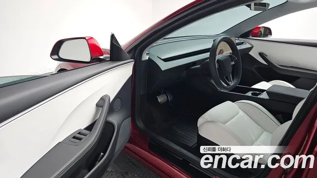 Tesla Model 3 2024