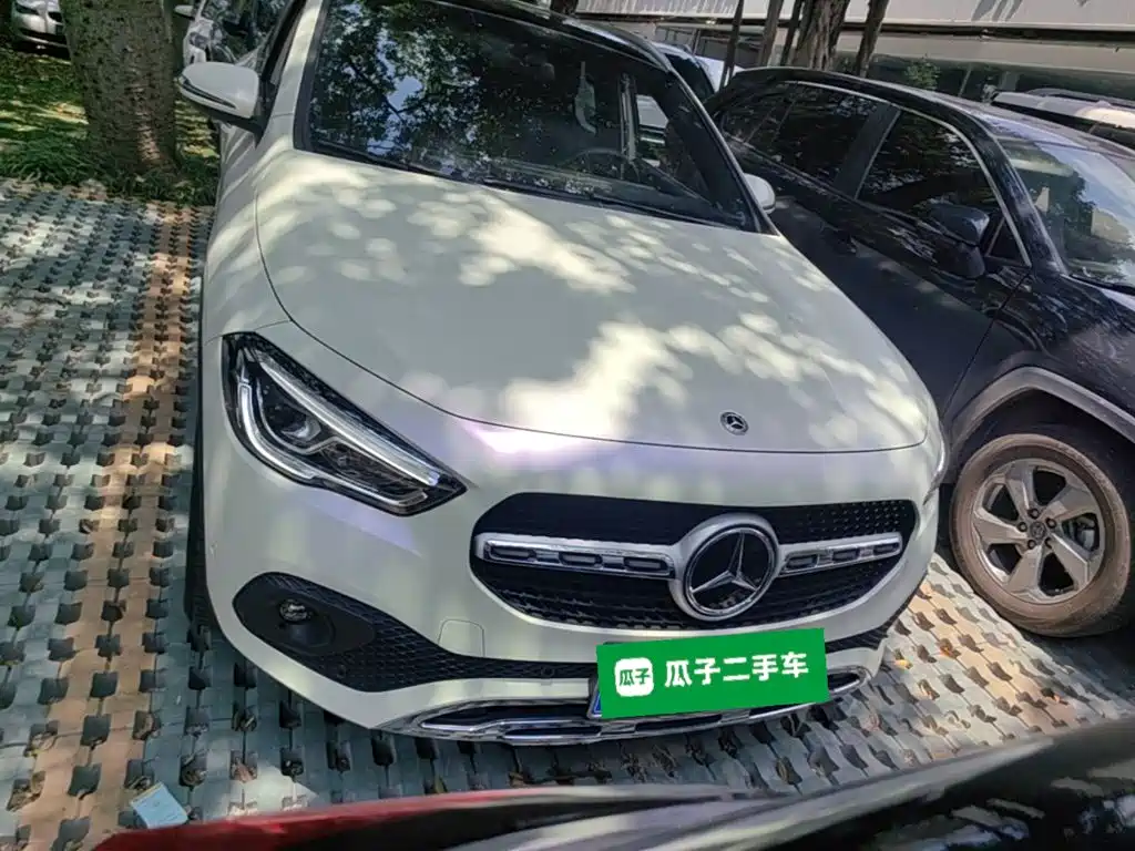 Mercedes-Benz GLA 2021
