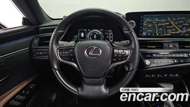 Lexus ES 2023