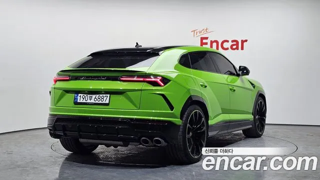 Lamborghini Urus 2022