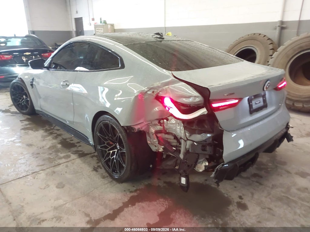BMW M4 2023