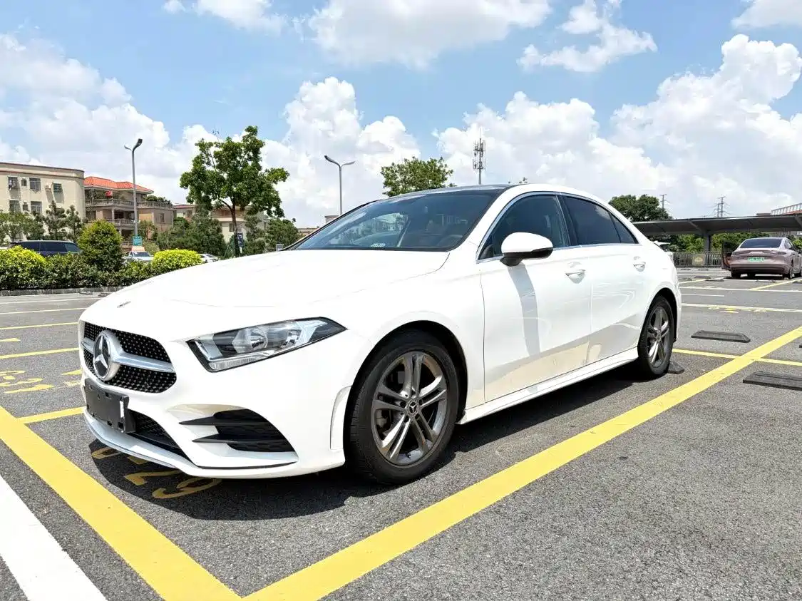Mercedes-Benz A-Класс 2022